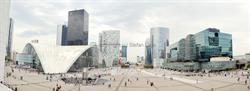 La Défense - Panoramic view<br />
<a href=/dotnetnuke/Gallerien/Paris/LaDefenseKamerafahrt/tabid/207/language/de-CH/Default.aspx><img style=border-width:0px alt=Eine Kamerafahrt durch das Foto... align=middle width=16 height=16 src=/dotnetnuke/Portals/7/ContentImages/movie_icon.png/></a>
<a href=http://lago-fotoart.printart.ch target=_blank><img style=border-width:0px alt=Bild kaufen... align=middle width=18 height=18 src=/dotnetnuke/Portals/7/ContentImages/shop_icon.png/></a>